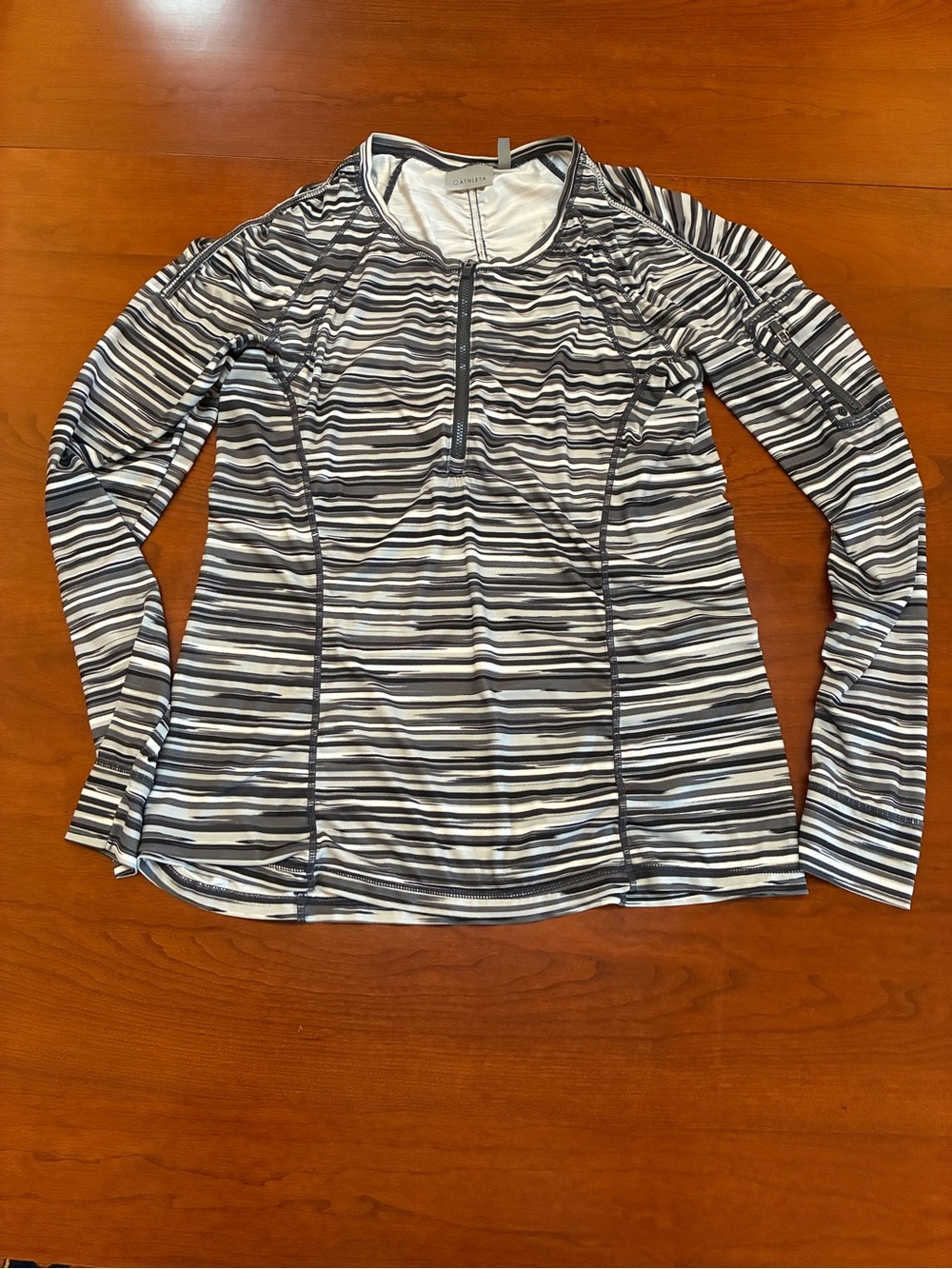 Athleta Women’s L Black Gray Striped 1/4 Zip Long Sleeve Athletic Top
